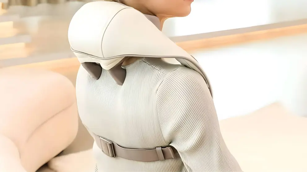 Masajeador de cuello Klack Neckmass Shiatsu para espalda, hombros y cuello con calor en Carrefour