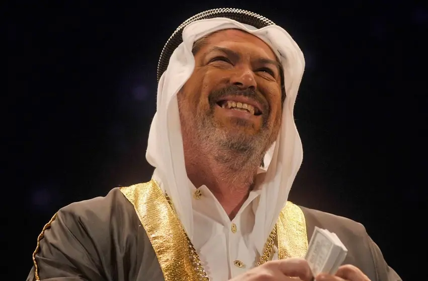 Yuyu, caracterizado de 'Los emires por donde se mire', su &uacute;ltima chirigota en el Falla