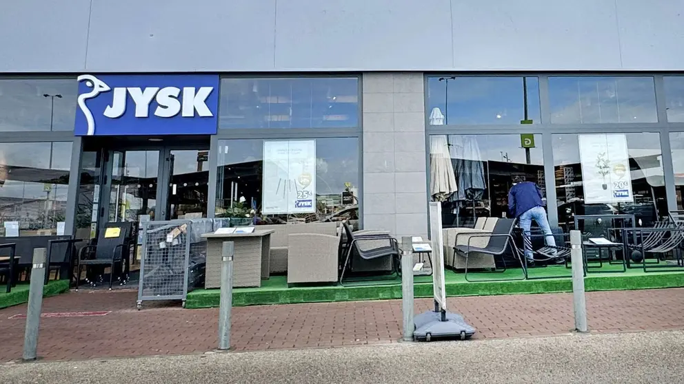 Tienda de muebles JYSK en Parque Comercial Luz Shopping en Jerez - Cristo Garc&iacute;a para El MIRA