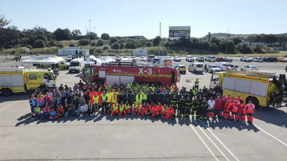 Simulacro a&eacute;reo en Jerez