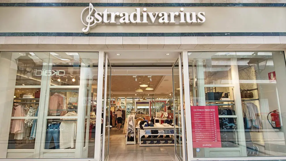 Tienda Stradivarius en el centro comercial Parque Santiago de Tenerife