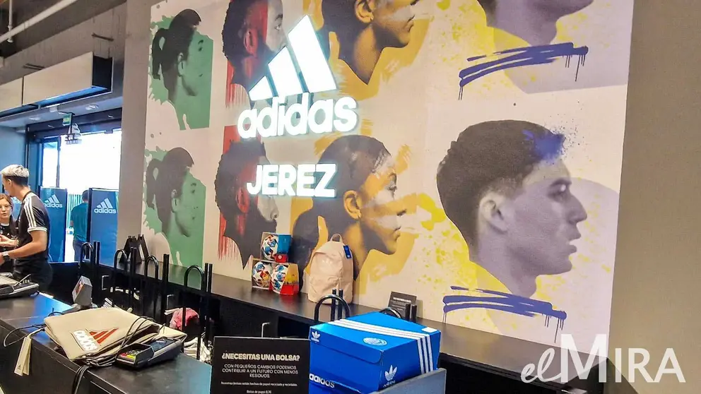 Tienda Adidas en Parque Comercial Luz Shopping, Jerez