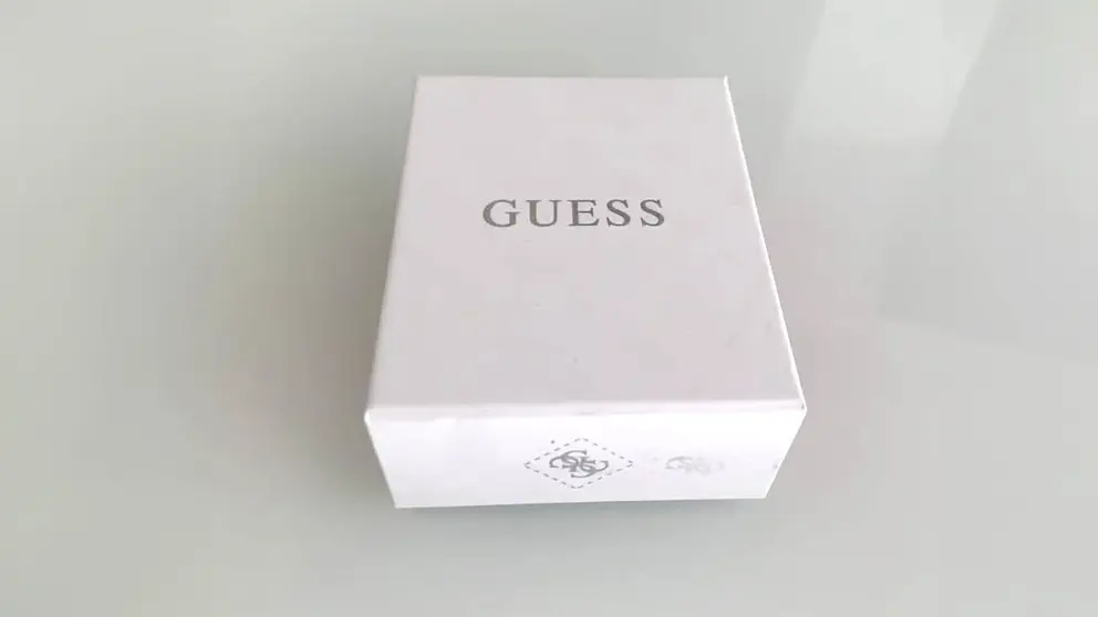 Caja de joyas y bisuter&iacute;a de GUESS
