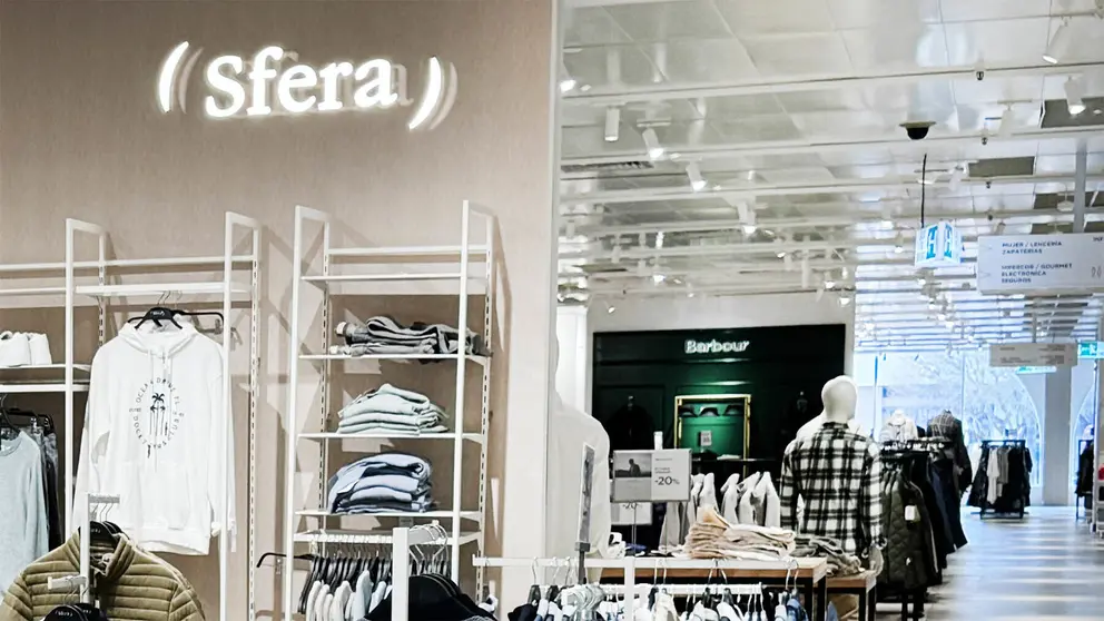 Secci&oacute;n de Sfera en El Corte Ingl&eacute;s - Cristo Garc&iacute;a