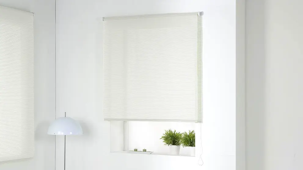 Estor Enrollable translucido Liso Estoralis Robert