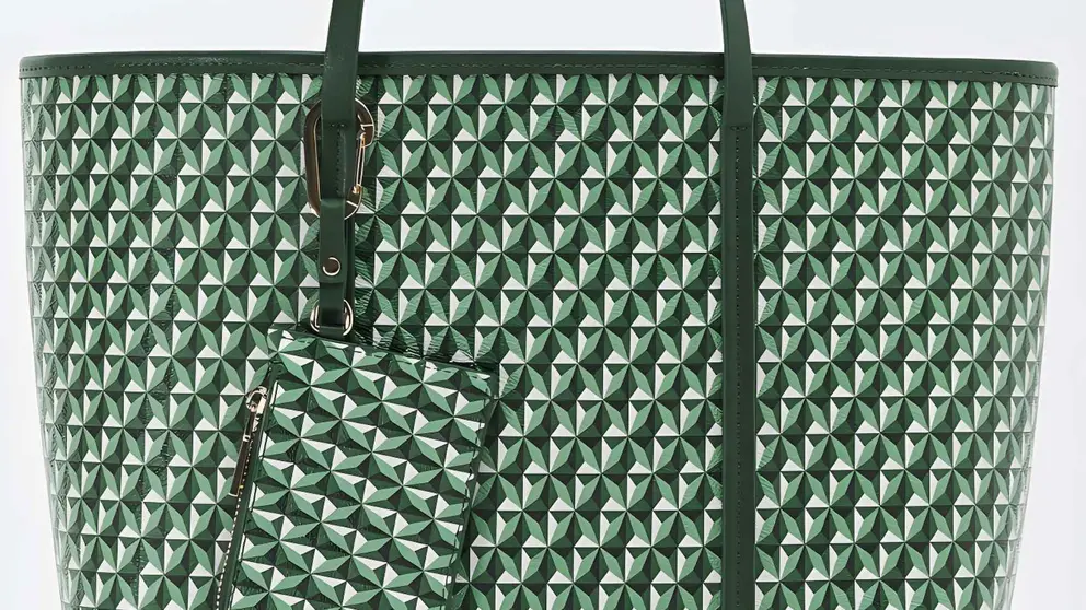 Bolso de hombro estilo shopper con estampado geom&eacute;trico de El Corte Ingl&eacute;s