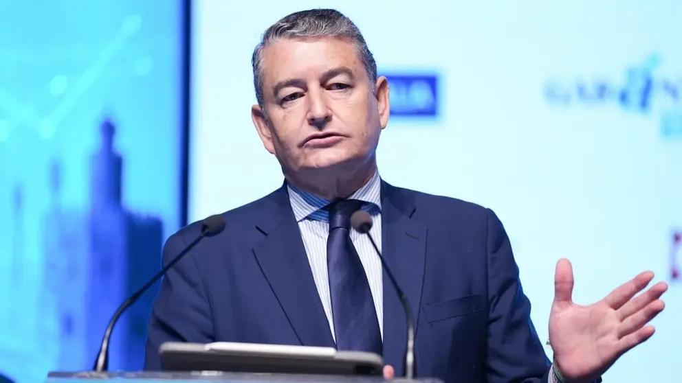 El consejero de la Presidencia, Antonio Sanz (3)