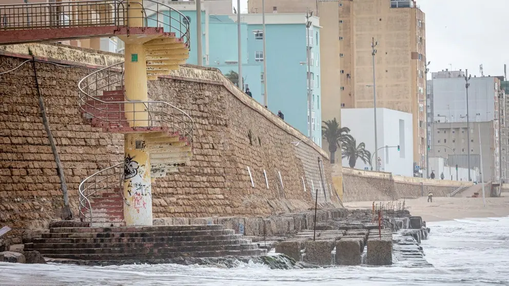 El colector de aguas pluviales de la playa de Santa Mar&iacute;a