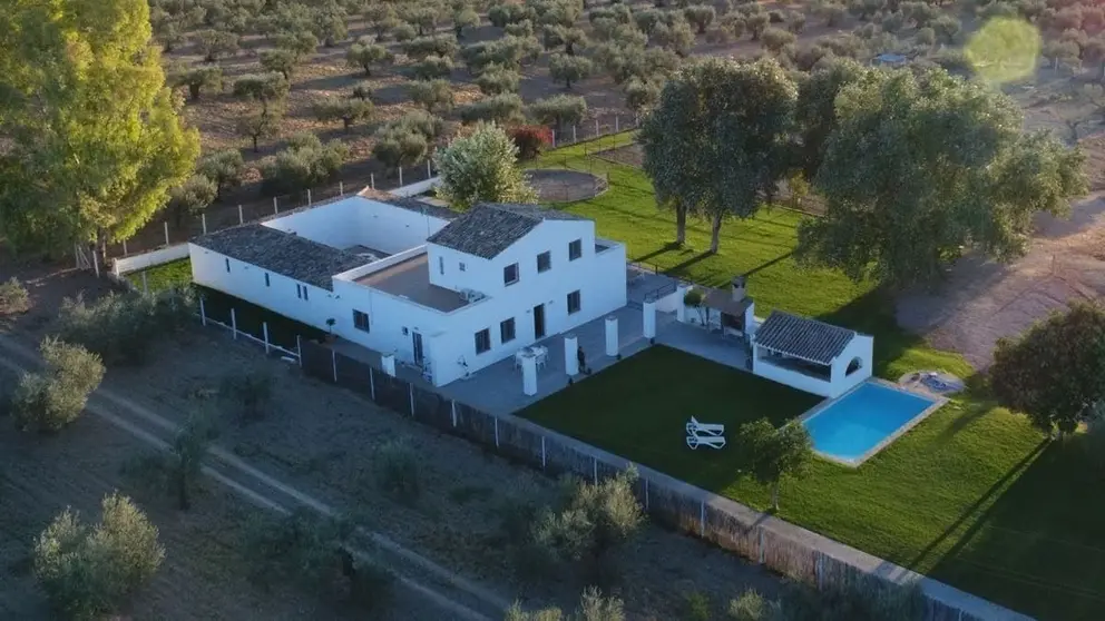 Imagen de un cortijo