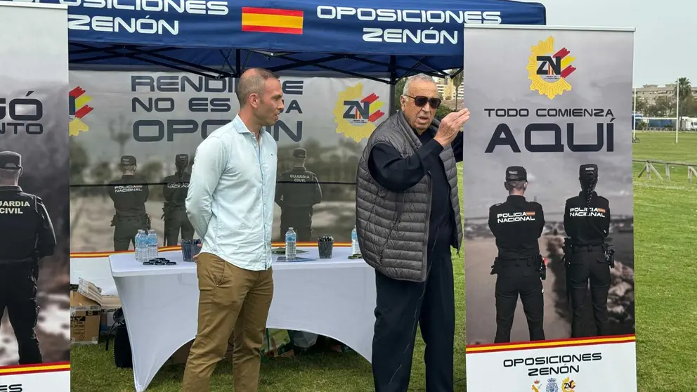 Acto de opositores en Jerez | Rafa Dom&iacute;nguez