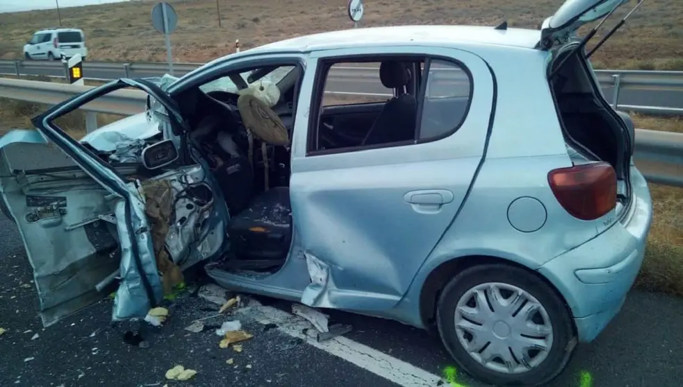 Uno de los veh&iacute;culos afectados