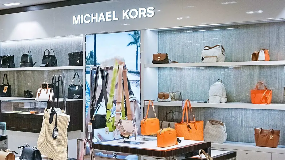 Secci&oacute;n de bolsos de Michael Kors