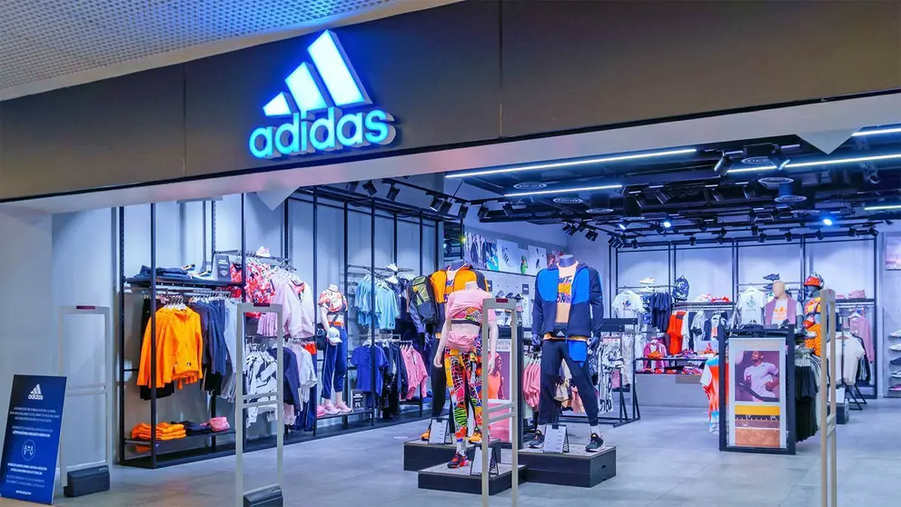 Tienda de moda de Adidas