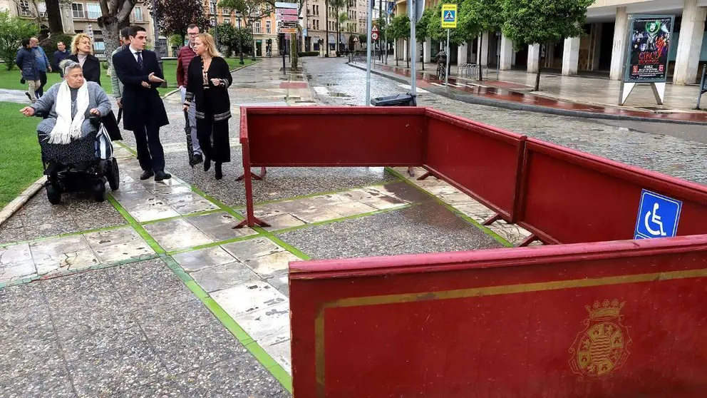 Visita a zona para personas con movilidad reducida en la Semana Santa de Jerez