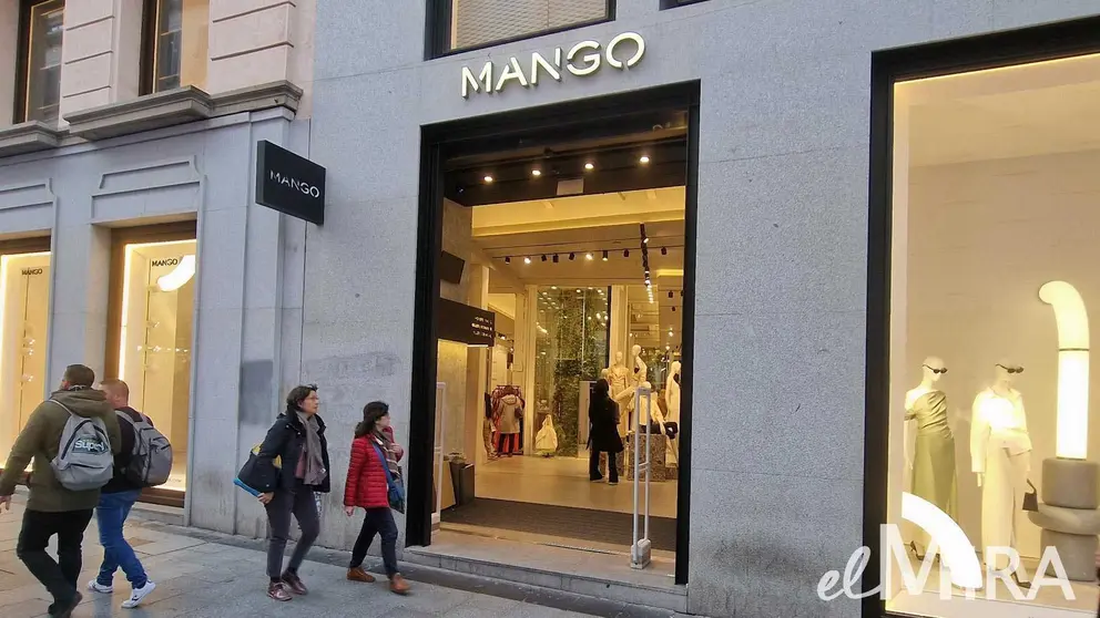 Tienda Mango en el centro de Madrid