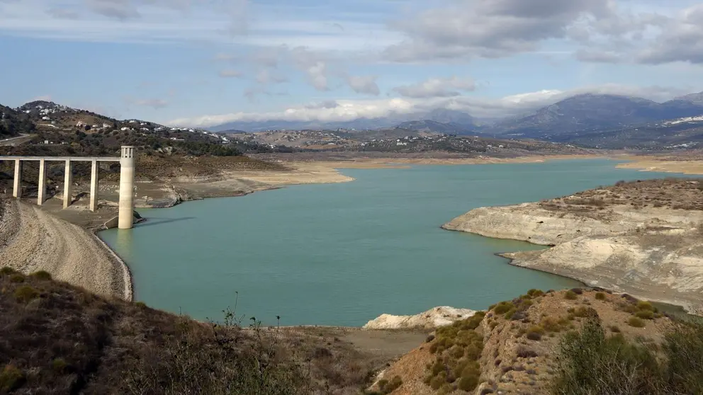 Embalse de agua en Andaluc&iacute;a