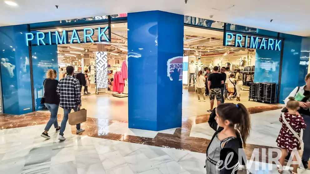 Tienda de Primark en el CC Bah&iacute;a Sur