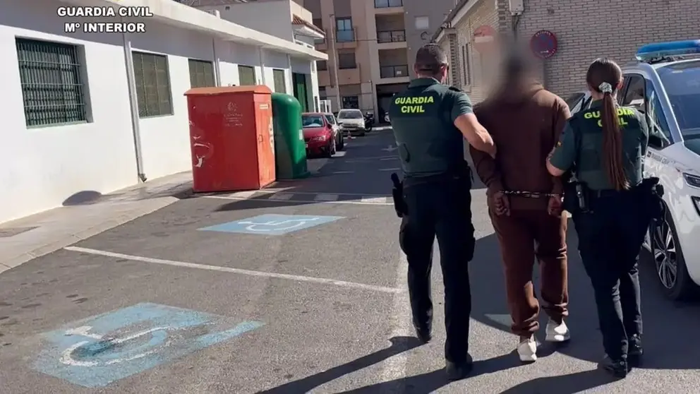 Uno de los arrestados en la operaci&oacute;n de la Guardia Civil