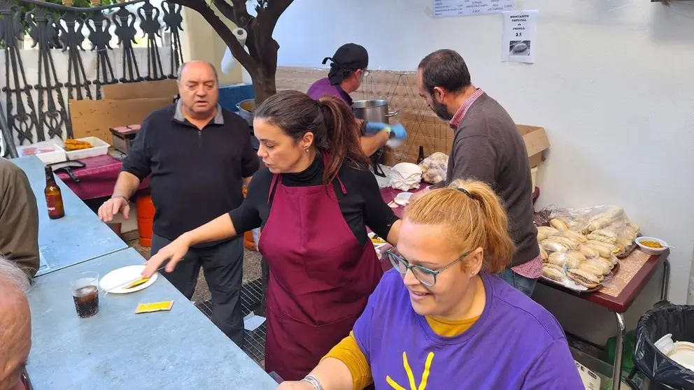 Barra de la Hermandad del Nazareno en la zambomba del mes de diciembre