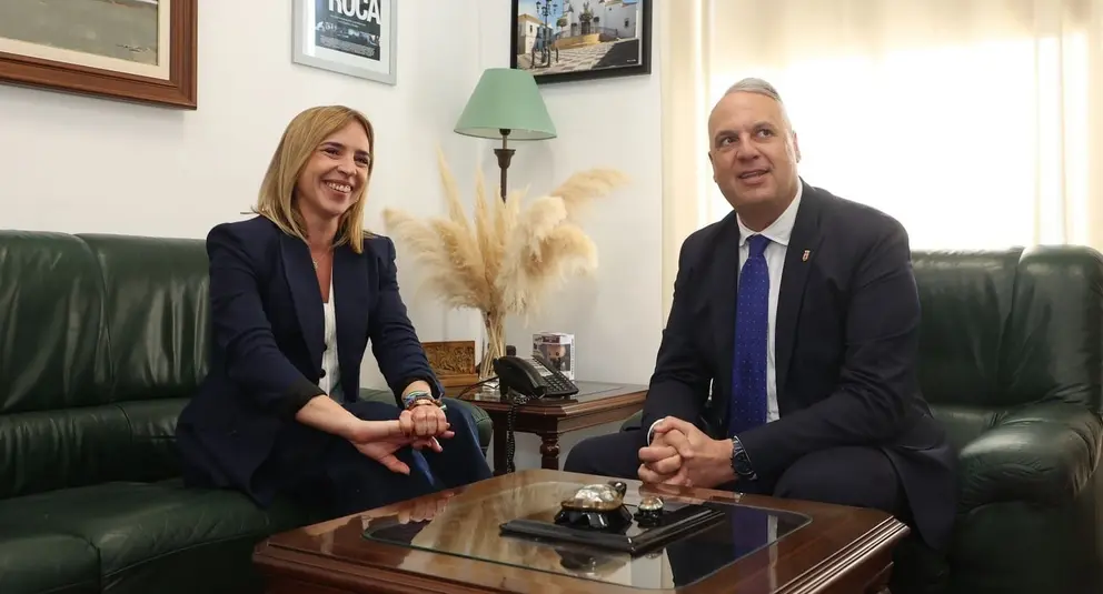 Almudena Mart&iacute;nez, junto a Juan Carlos Ruiz Boix (1)