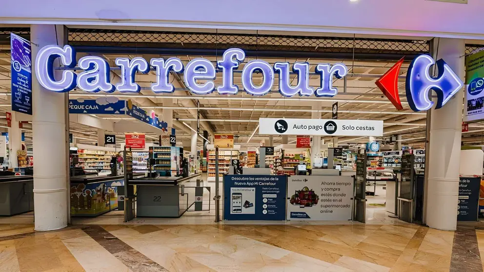 Carrefour del Centro Comercial Rosaleda