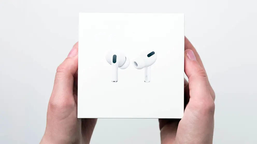 Los AirPods de Apple son uno de los productos m&aacute;s populares en la secci&oacute;n de tecnolog&iacute;a de Amazon