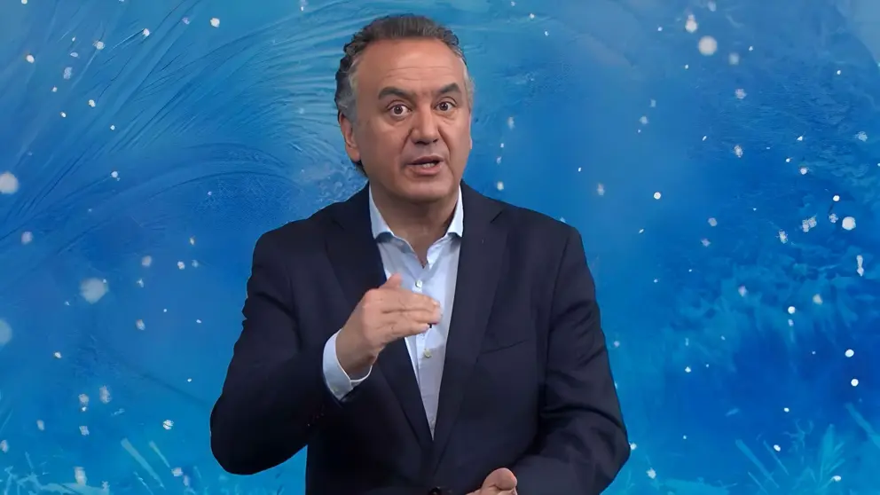 Roberto Brasero da la predicci&oacute;n del tiempo meteorol&oacute;gico en Antena 3