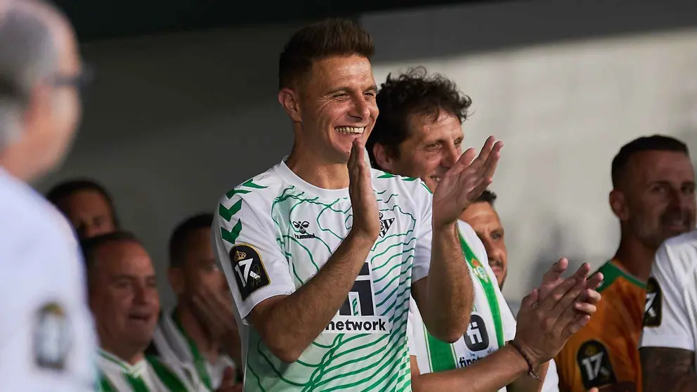 Joaqu&iacute;n durante su partido homenaje | Salvador L&oacute;pez Medina para El MIRA