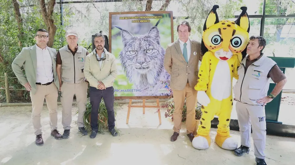Apadrinamiento de linces ib&eacute;ricos en el Zoobot&aacute;nico de Jerez | Cristo Garc&iacute;a