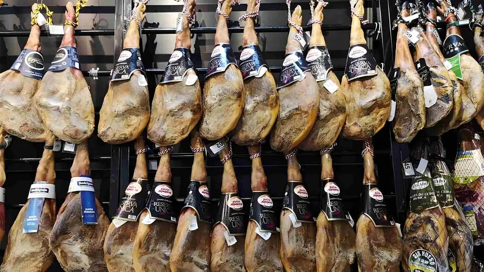 Secci&oacute;n de jam&oacute;n ib&eacute;rico en Carrefour