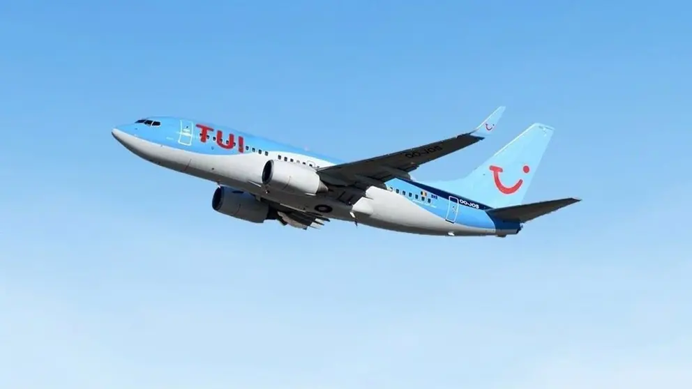 Un avi&oacute;n de Tui