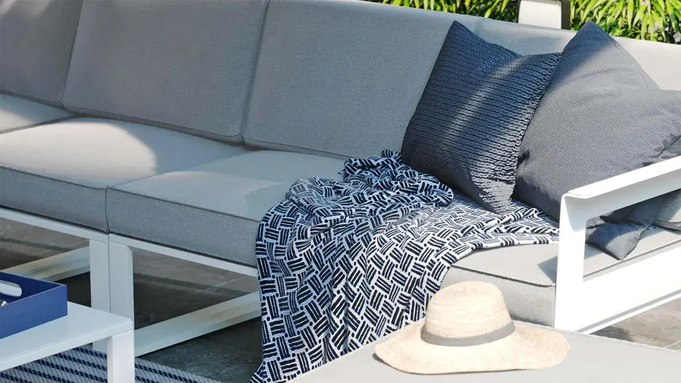 Set de porche esquinero NATERIAL Odyssea de aluminio blanco para 6 personas