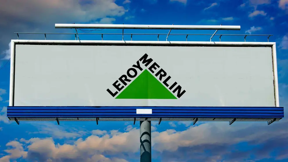 Cartel de una tienda de Leroy Merlin