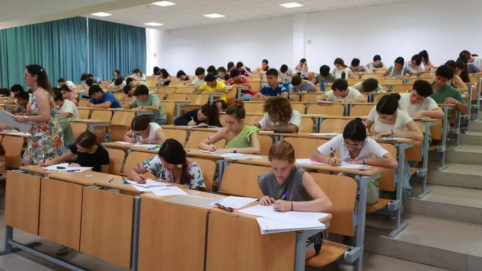 Pruebas de la PEvAU en el Campus de Jerez | Cristo Garc&iacute;a