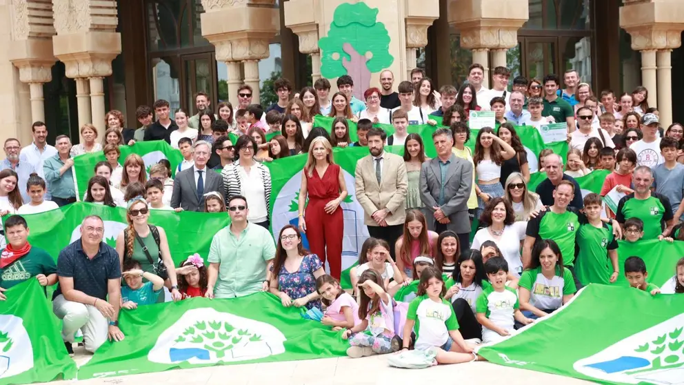 Entrega de la Bandera Verde a los centros andaluces