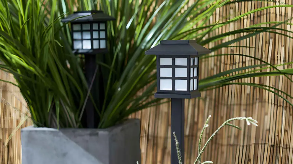 Baliza solar LED serie London, INSPIRE de Leroy Merlin