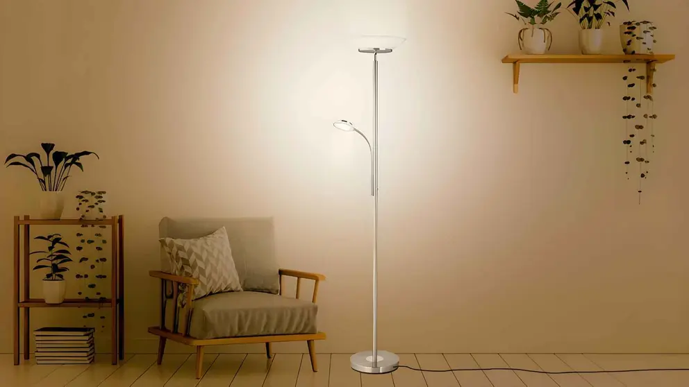 L&aacute;mpara LED de pedestal con proyector de Lidl