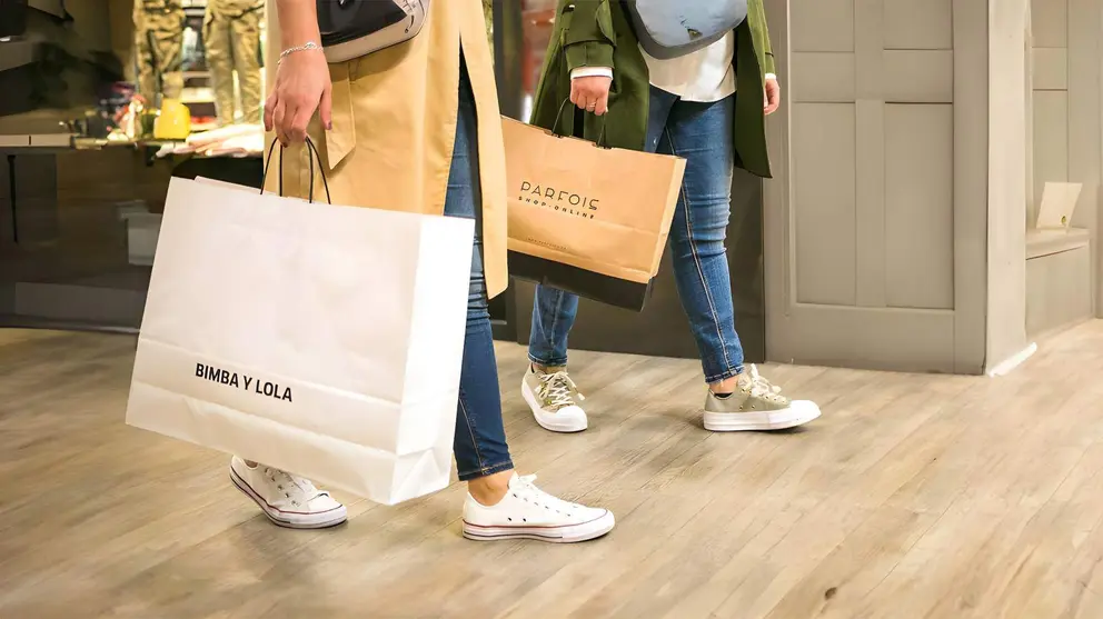 Bolsas de compra de Bimba y Lola y Parfois