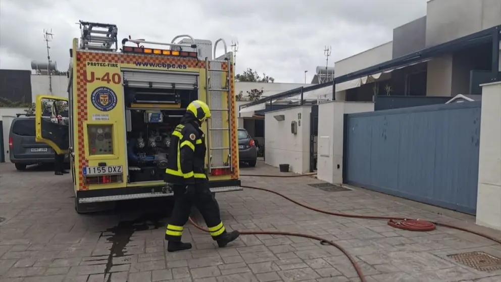 Incendio en la calle Costa Azahar de Jerez | CBPC
