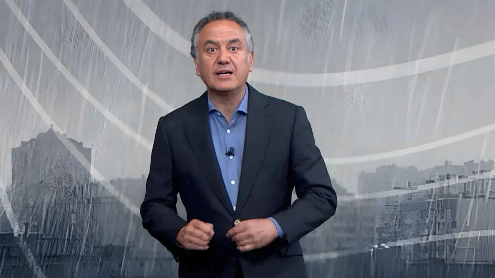 Roberto Brasero, meteor&oacute;logo de Antena 3, da la previsi&oacute;n del tiempo