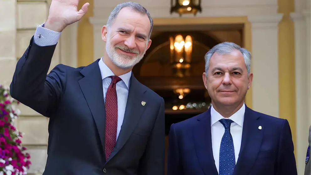 El Rey Felipe VI junto a Jos&eacute; Luis Sanz | Foto: X