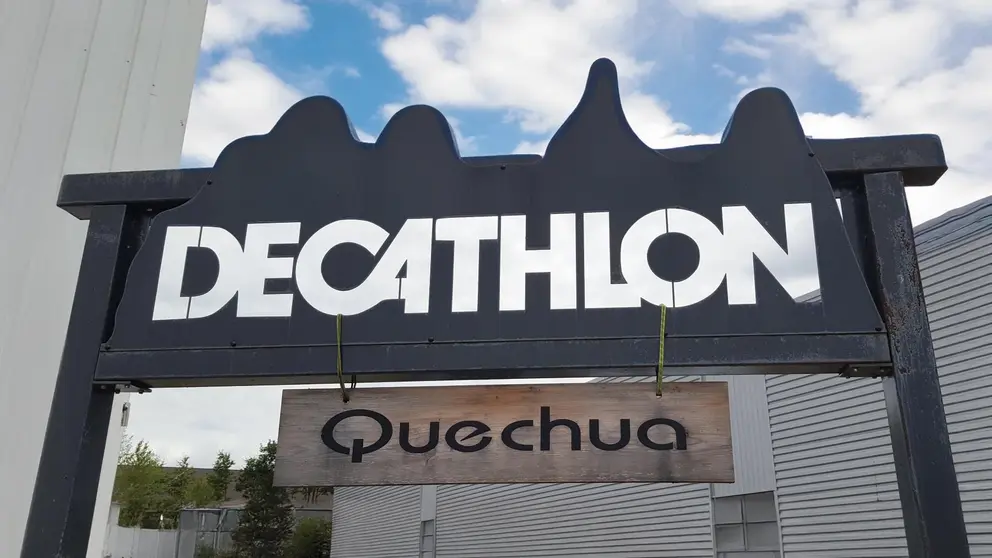Secci&oacute;n Quechua en Decathlon