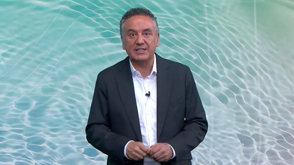 Roberto Brasero, meteor&oacute;logo de Antena 3, da la previsi&oacute;n del tiempo