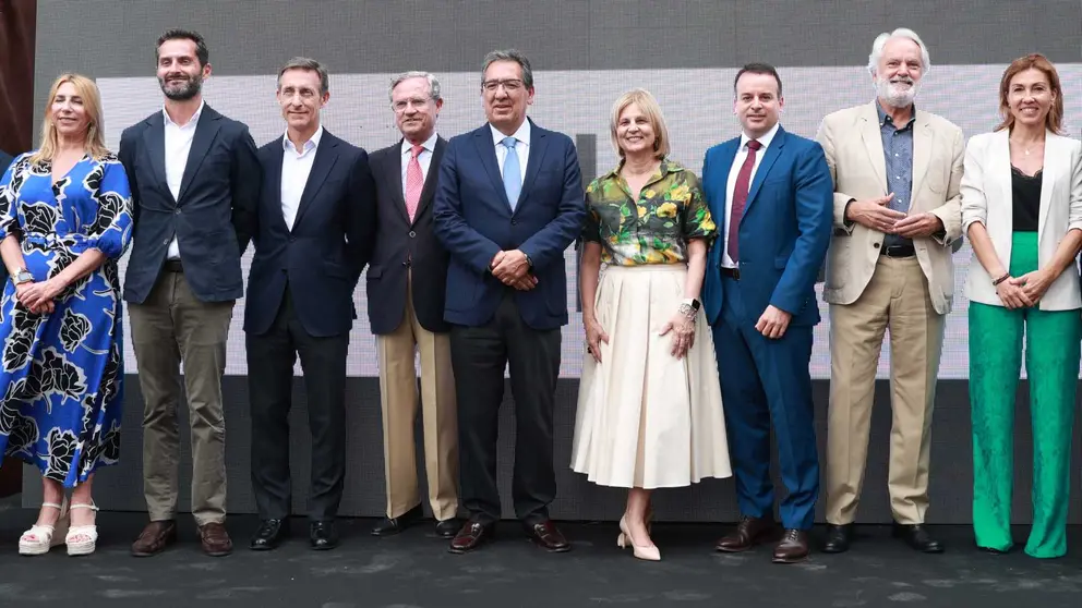 Garc&iacute;a-Pelayo da la bienvenida a los dos nuevos hoteles de Fundaci&oacute;n Cajasol que generar&aacute;n 500 empleos y &ldquo;una riqueza extraordinaria en torno a 14 millones de euros&rdquo;