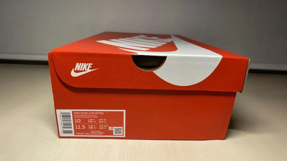 Caja zapatillas NIKE