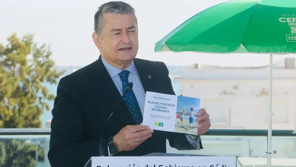 Antonio Sanz, en el lanzamiento de la campa&ntilde;a 'Cero ahogados'