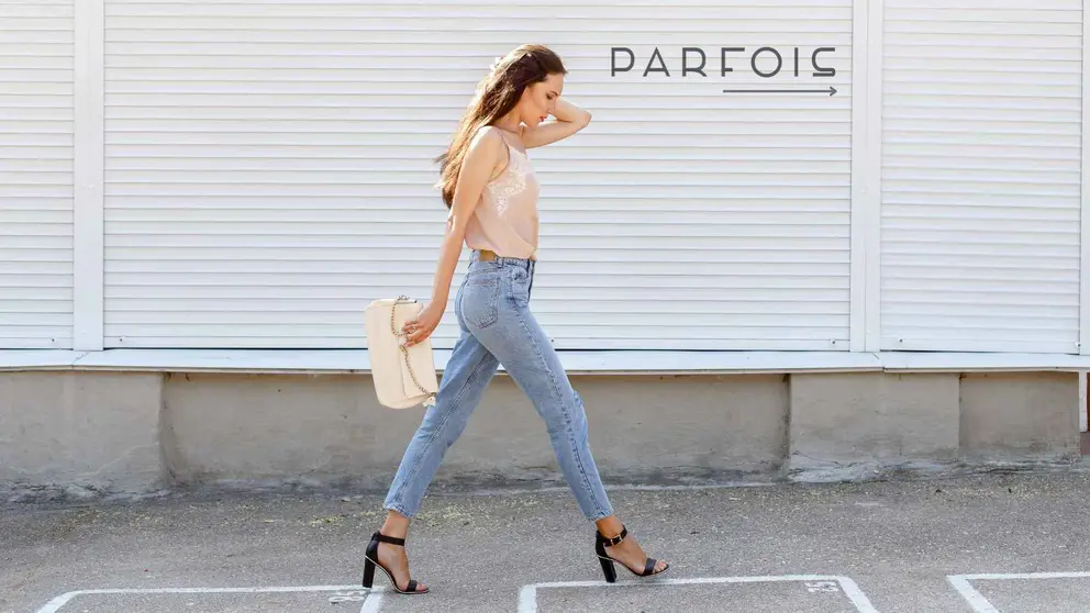 Adi&oacute;s a los bolsos de mano, y es que Parfois ha rebajado los bolsos shoppers XL por menos de 23 euros