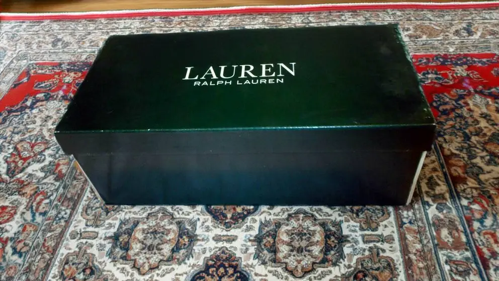 Caja de sandalias Ralph Lauren