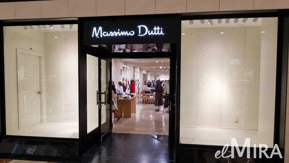 Tienda Massimo Dutti, CC &Aacute;rea Sur, Jerez
