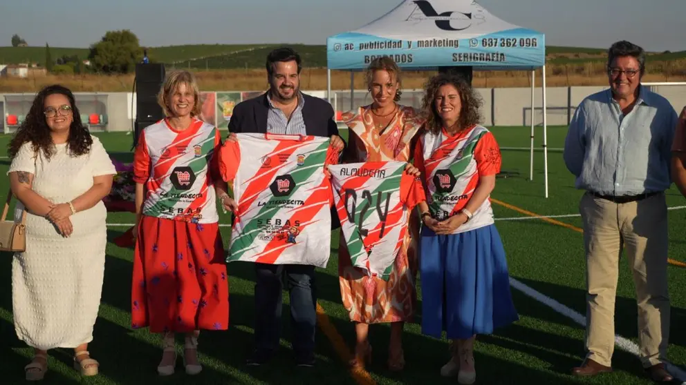 Inauguraci&oacute;n del campo de c&eacute;sped artificial de Estella del Marqu&eacute;s | Cristo Garc&iacute;a